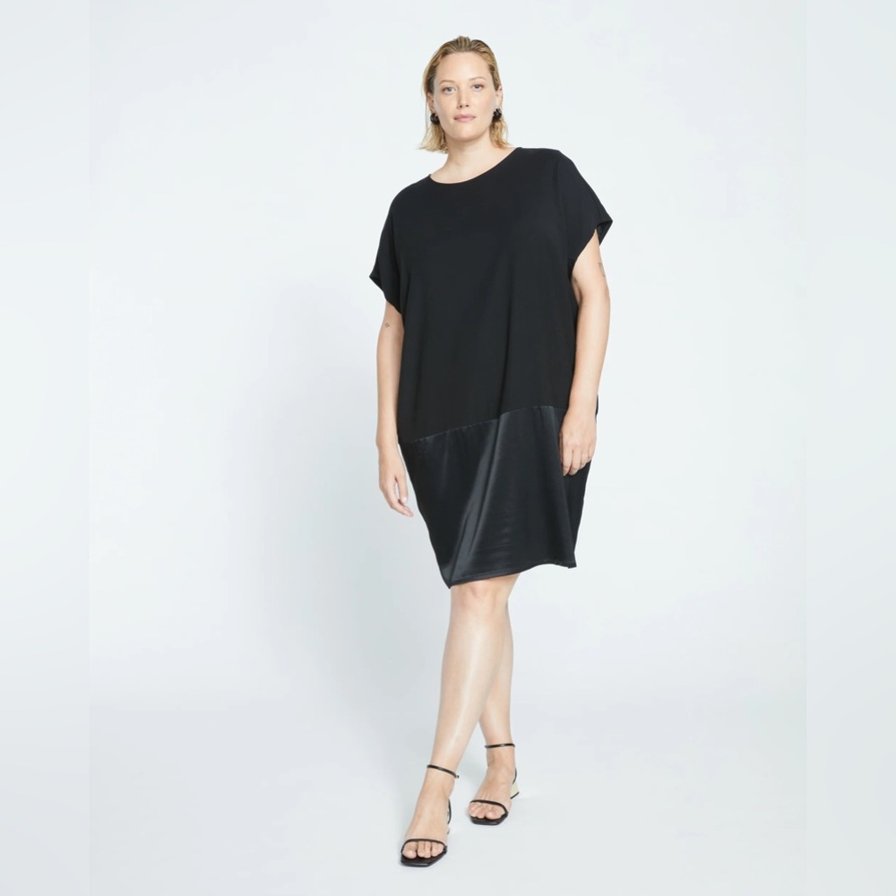 Universal Standard Avenir Dress - Black & Navy - Picture 9 of 9